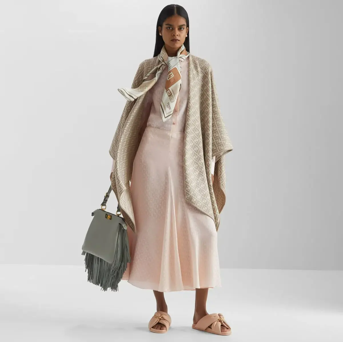 Poncho Grey Wool and Silk - Image 2