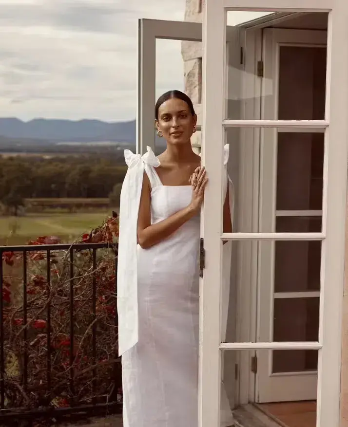 Dissh Aisle Linen Bow Midi Dress White Size AU 8 / S for rent on The Volte - main image