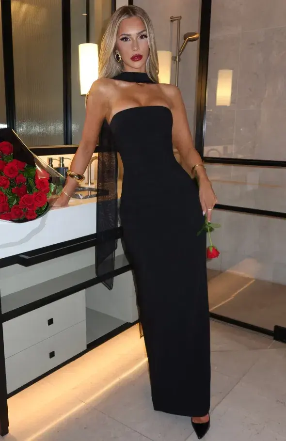 BABYBOO Yulia Maxi Dress - Black - Image 1