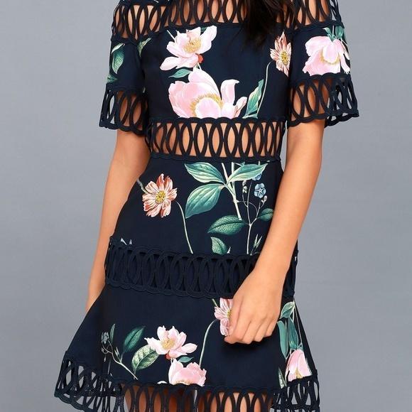 Keepsake the Label Whispers Floral Crochet Mini Dress Navy Garden Floral Size 8 - Image 4