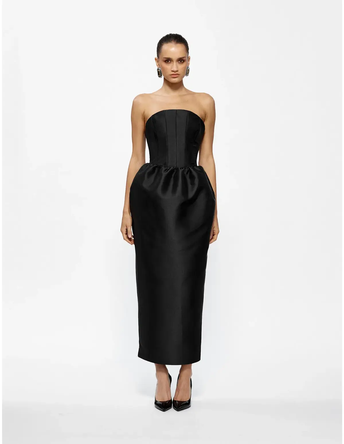 Effie Kats: Lilia Curved Strapless Maxi Dress - Image 1