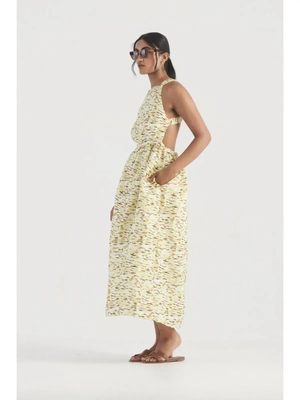 Elka Collective Mari Sleeveless Midi Dress in Citrus Print. Size 8 - Image 11