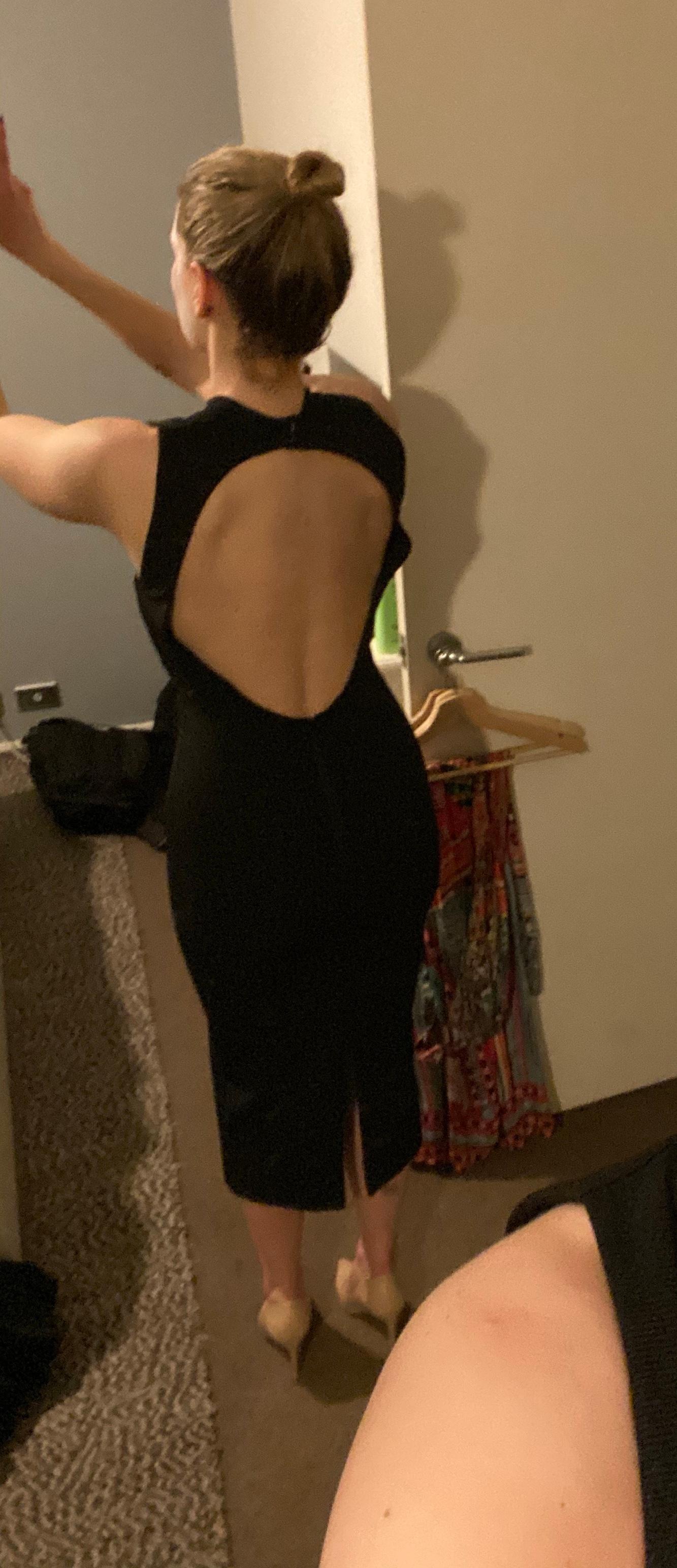 Camilla & Marc Backless Black Dress Size 8 - Image 2