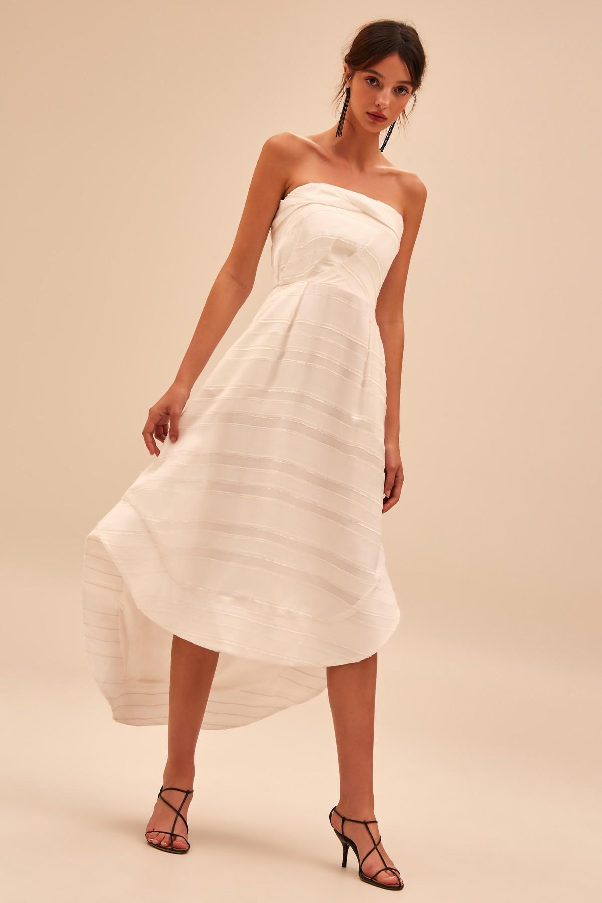 C/MEO collective solitude gown ivory size 6 - Image 1