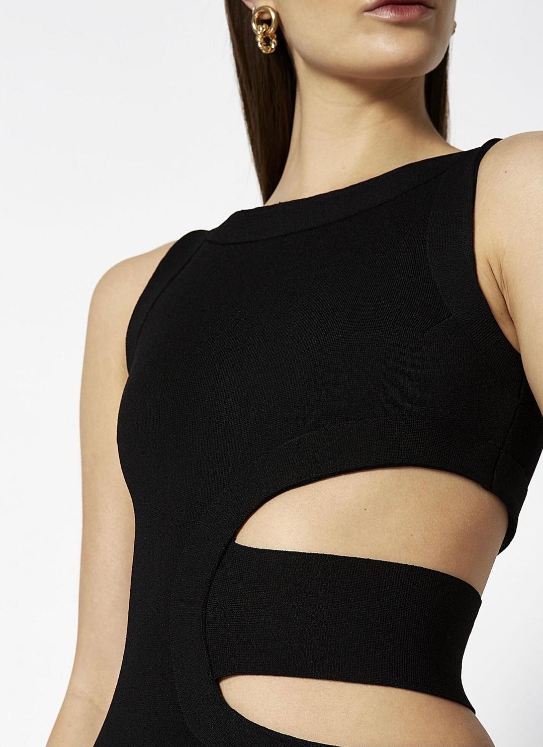 Scanlan Theodore Crepe Gown Black Size 8 for rent on The Volte - main image