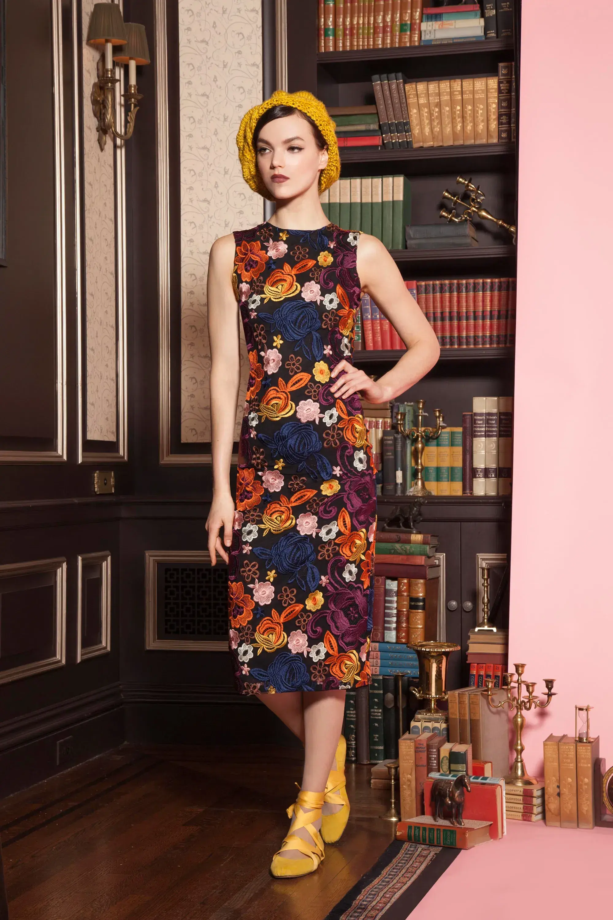 Alice and Olivia Nat Floral Embroidered Sleeveless Midi Sheath Dress Print Size 12 - Image 1