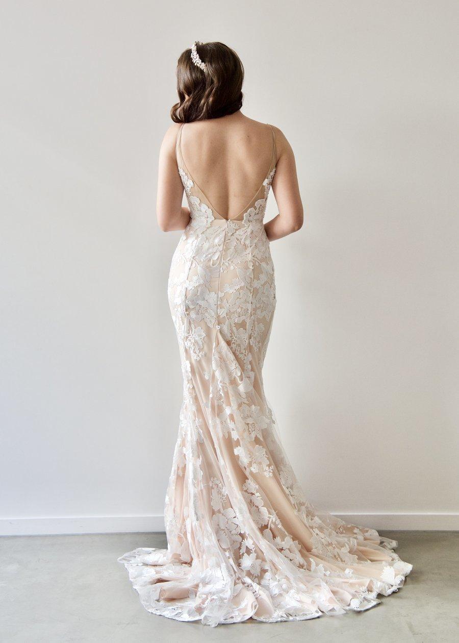 When Freddie Met Lilly Giselle Gown (Blush Underlay) Size 10/12 - Image 3
