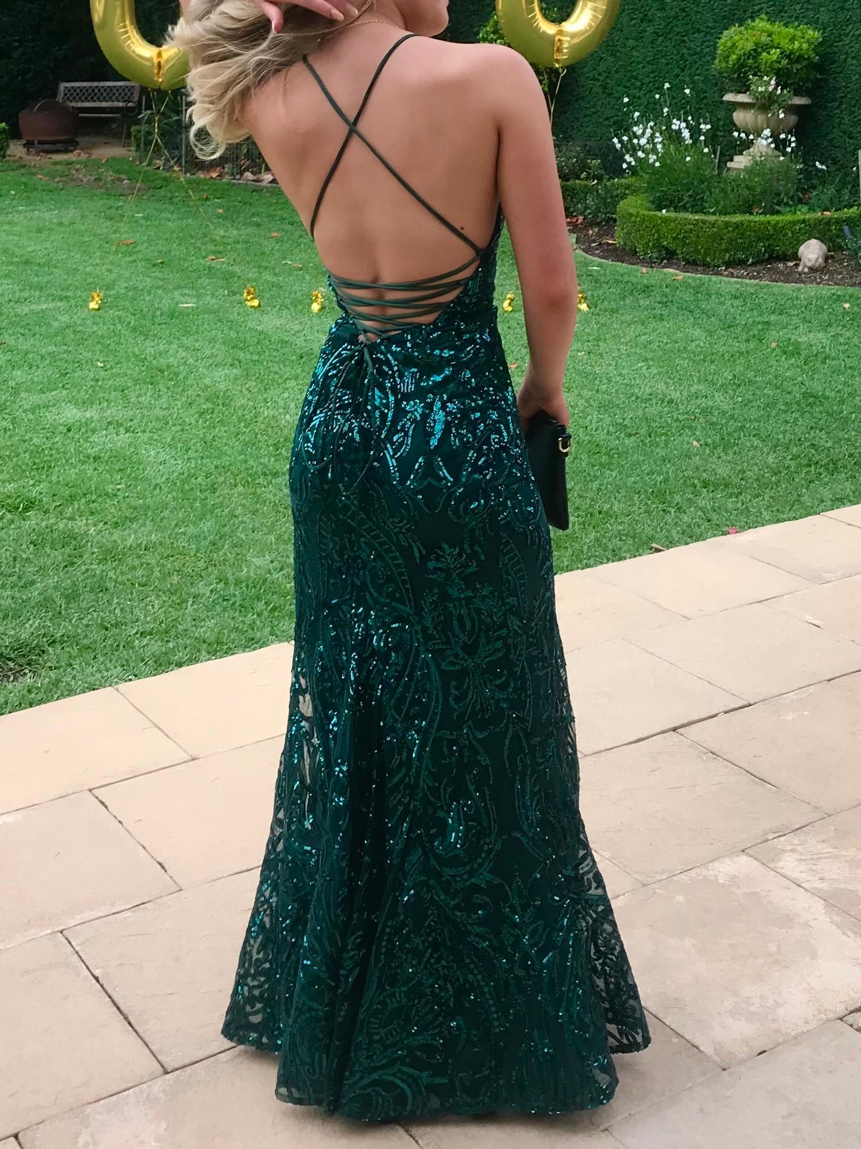 Alamour Genelle Emerald Sequin Gown Size 8 - Image 2