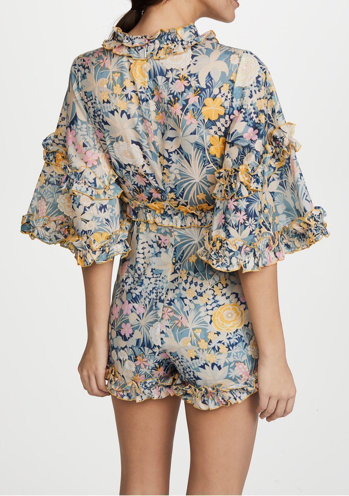aliceMcCaLL Choose Me Playsuit Gold Bloom size 6  - Image 2