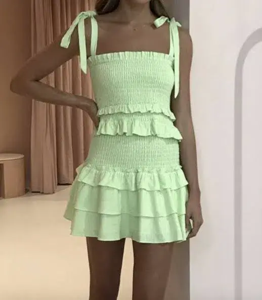 Issy Mirage Set in Key Lime Size 8 for rent on The Volte - main image