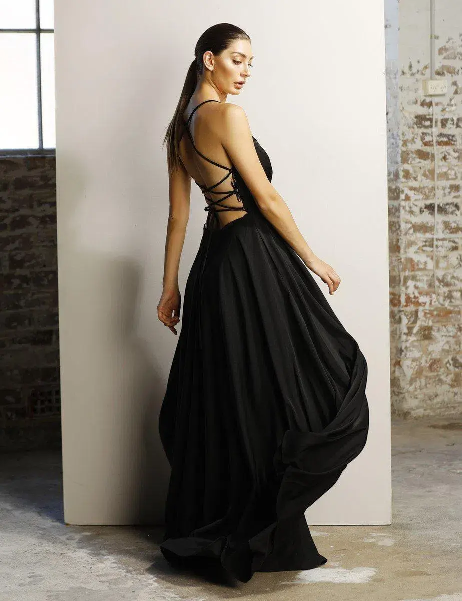 Jadore black formal dress size 10 - Image 3