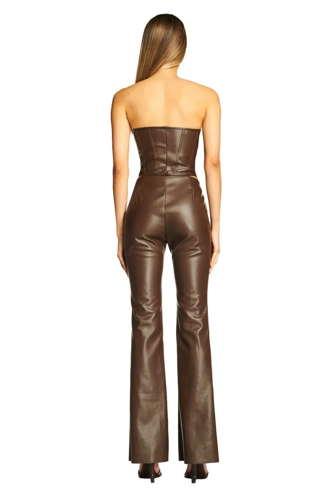 ESTYN SET for rent on The Volte - main image