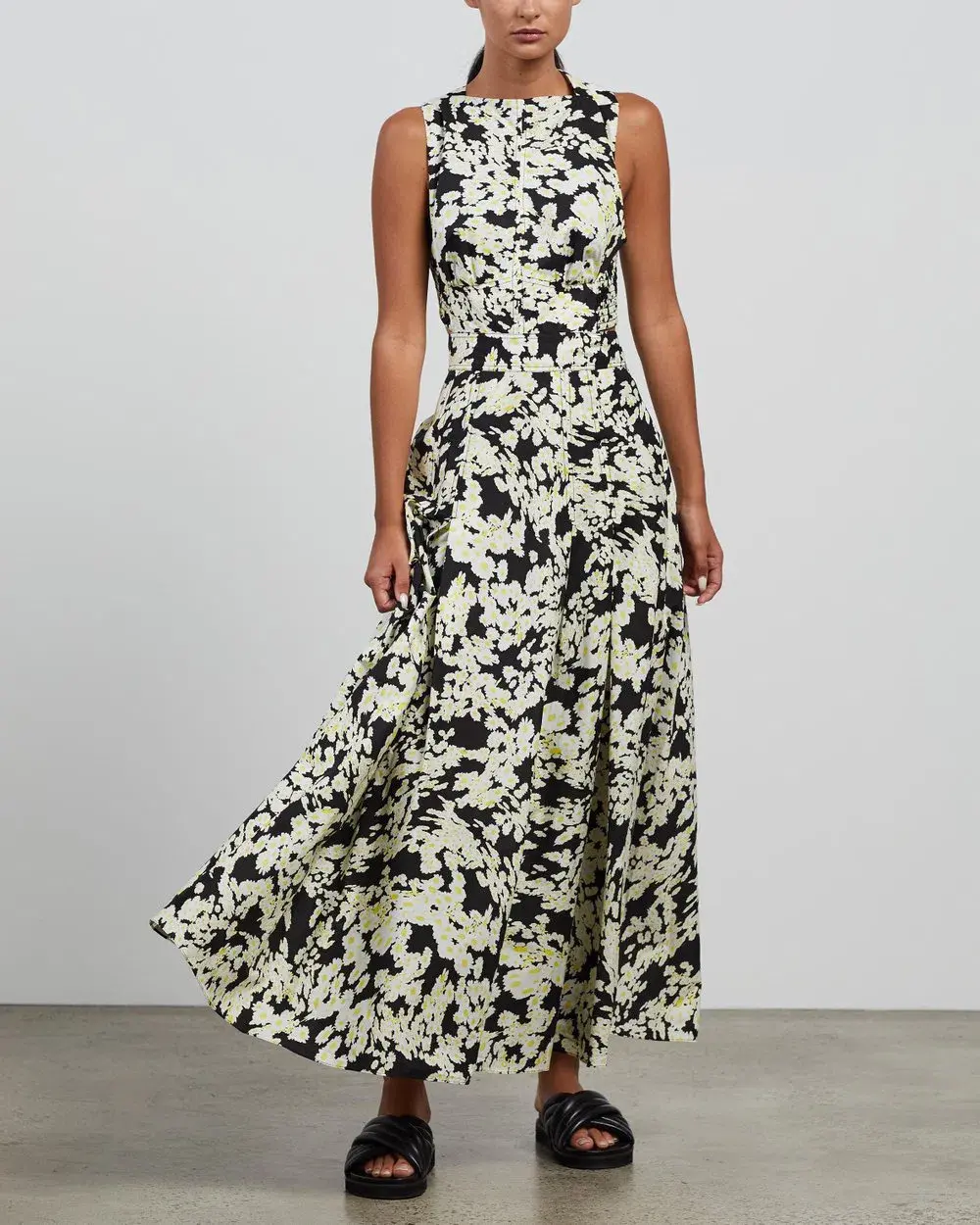 Camilla and Marc Ellie Maxi Dress in Daisy Print Size 8 - Image 6