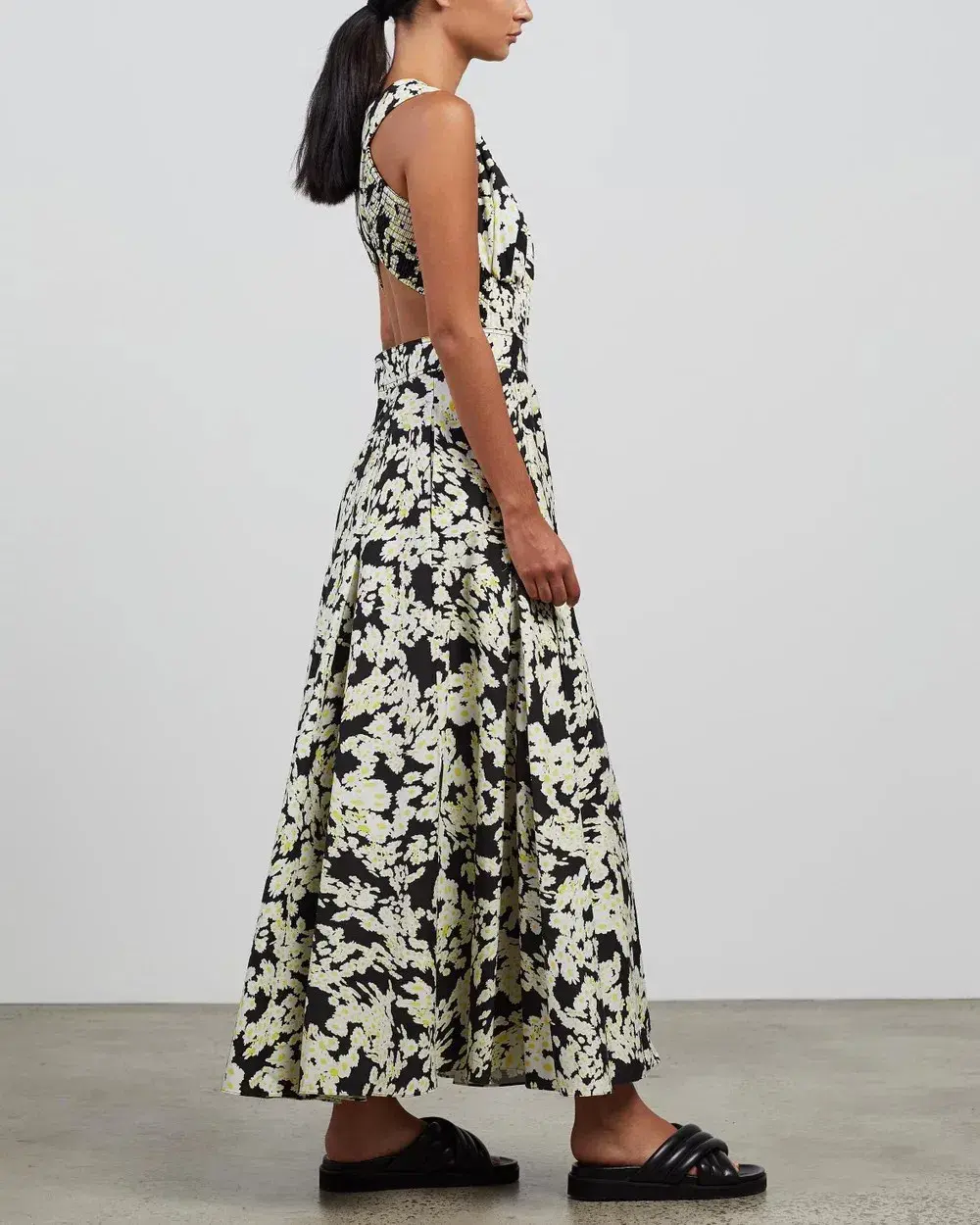 Camilla and Marc Ellie Maxi Dress in Daisy Print Size 8 - Image 2
