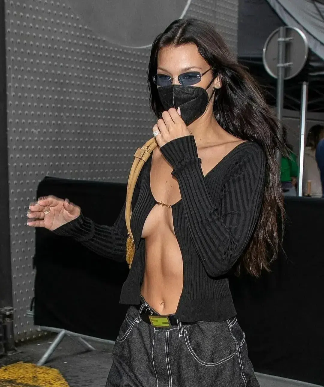 Jacquemus La Maille Pralù Longue Cardigan Black Size 6 for rent on The Volte - main image