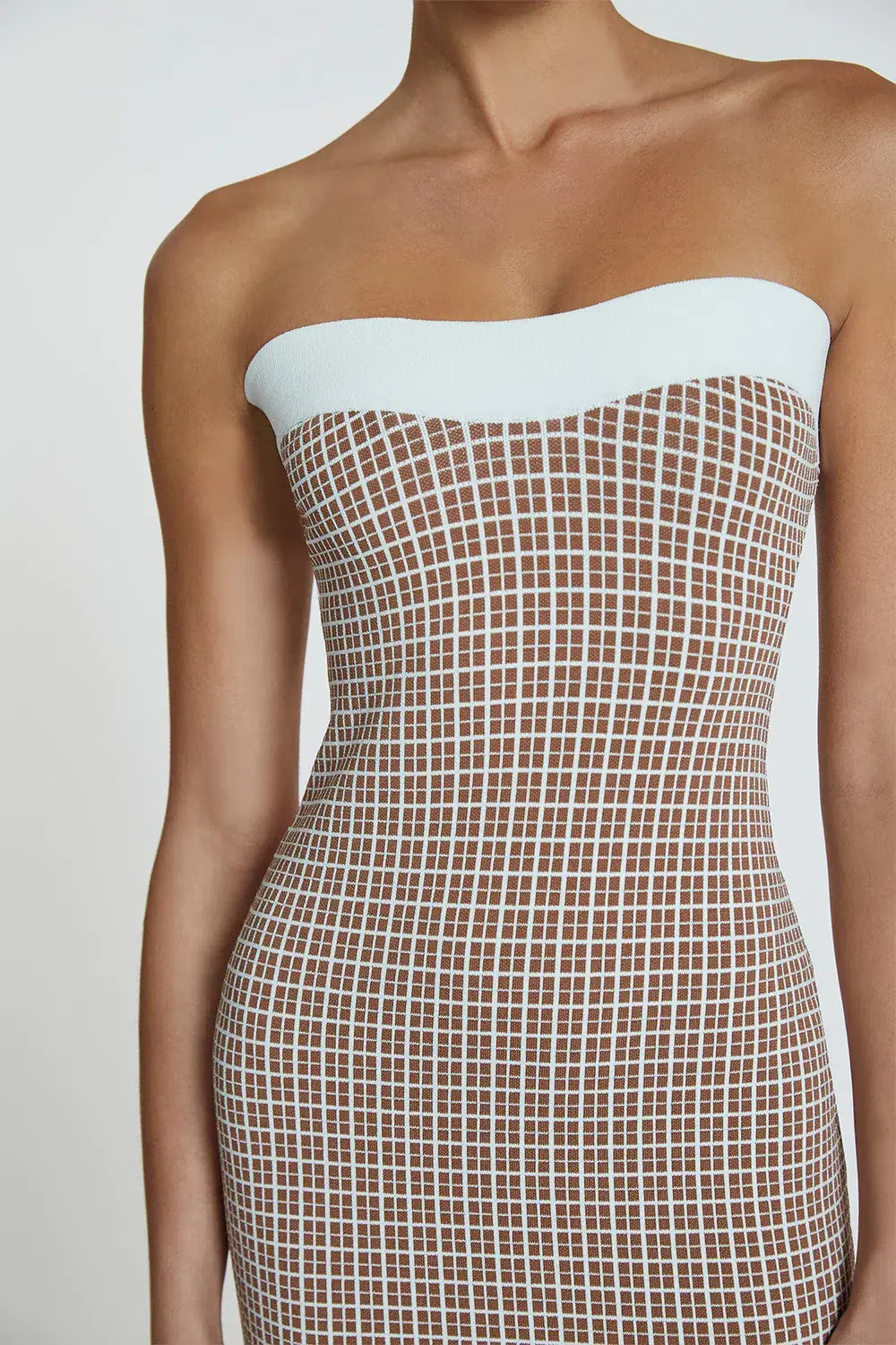 By Johnny Isabella Check Knit Strapless Dress Brown Size 6 - Image 2