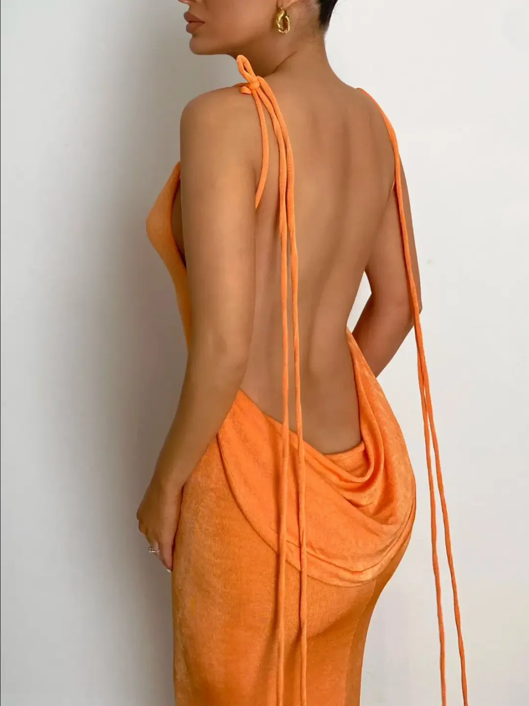 Mélani the Label Cristina Gown - Orange - Size Medium for rent on The Volte - main image