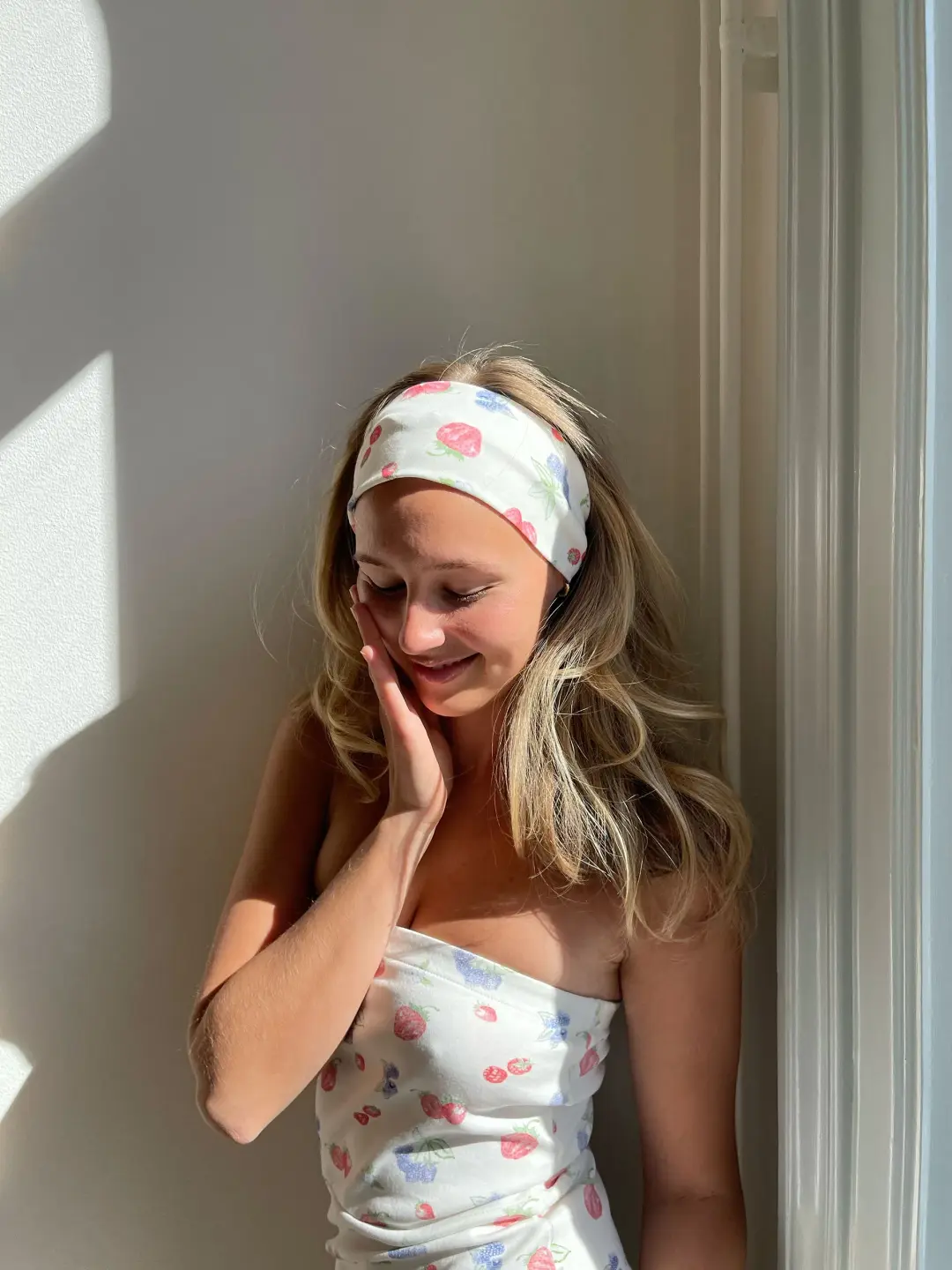 Djerf Avenue Tube Dress Summer Berries Print Size 6 for rent on The Volte - main image