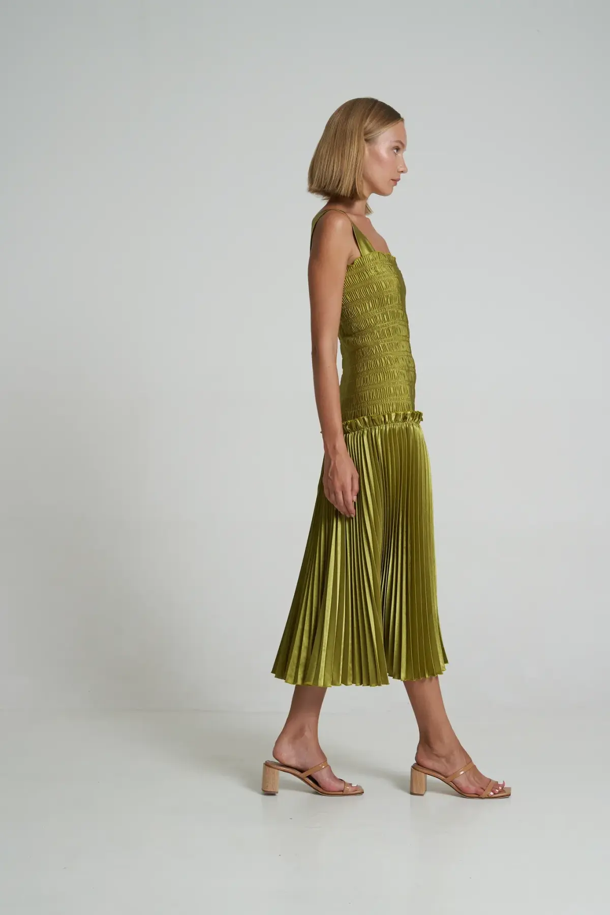 L’Idee Jolie Gown Olive Size 10 - Image 2