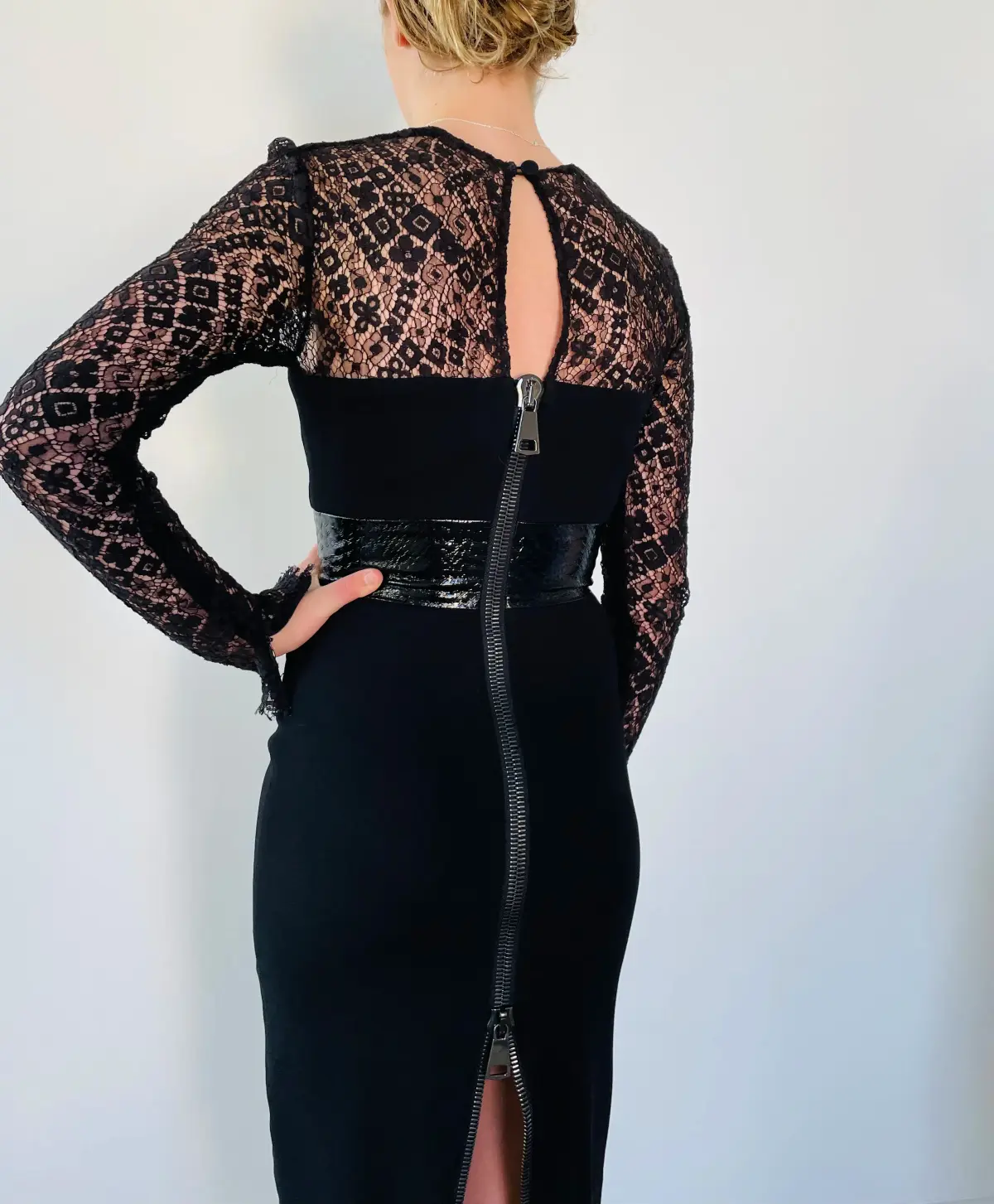 Alex Perry Mabelle Lace Long Sleeve Plastic & Satin Crepe Pencil Dress Black Size 6 - Image 3