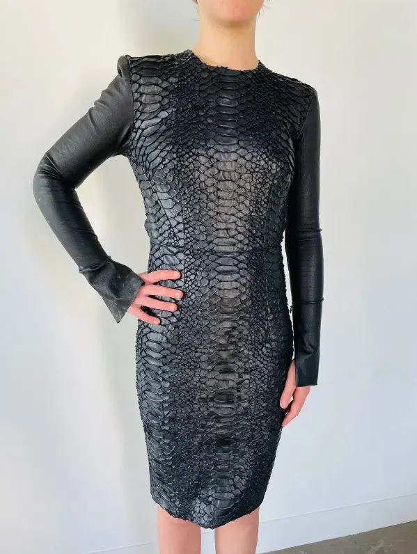 Alex Perry Long Sleeve Dress Black Size 6 - Image 1