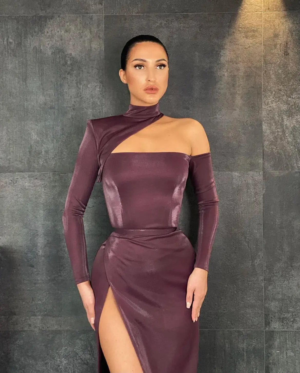 Lia Stublla Custom Made Gown Burgundy Size 6 - Image 1