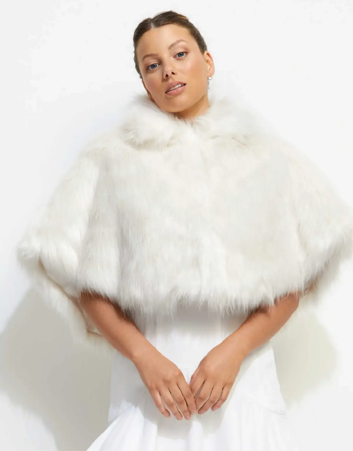 Unreal Fur Nord Cape Ivory One Size  - Image 3