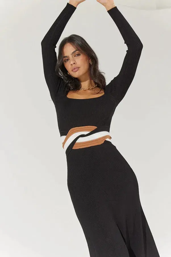 Sovere Inertia Knit Midi Dress Black Size 10 - Image 2