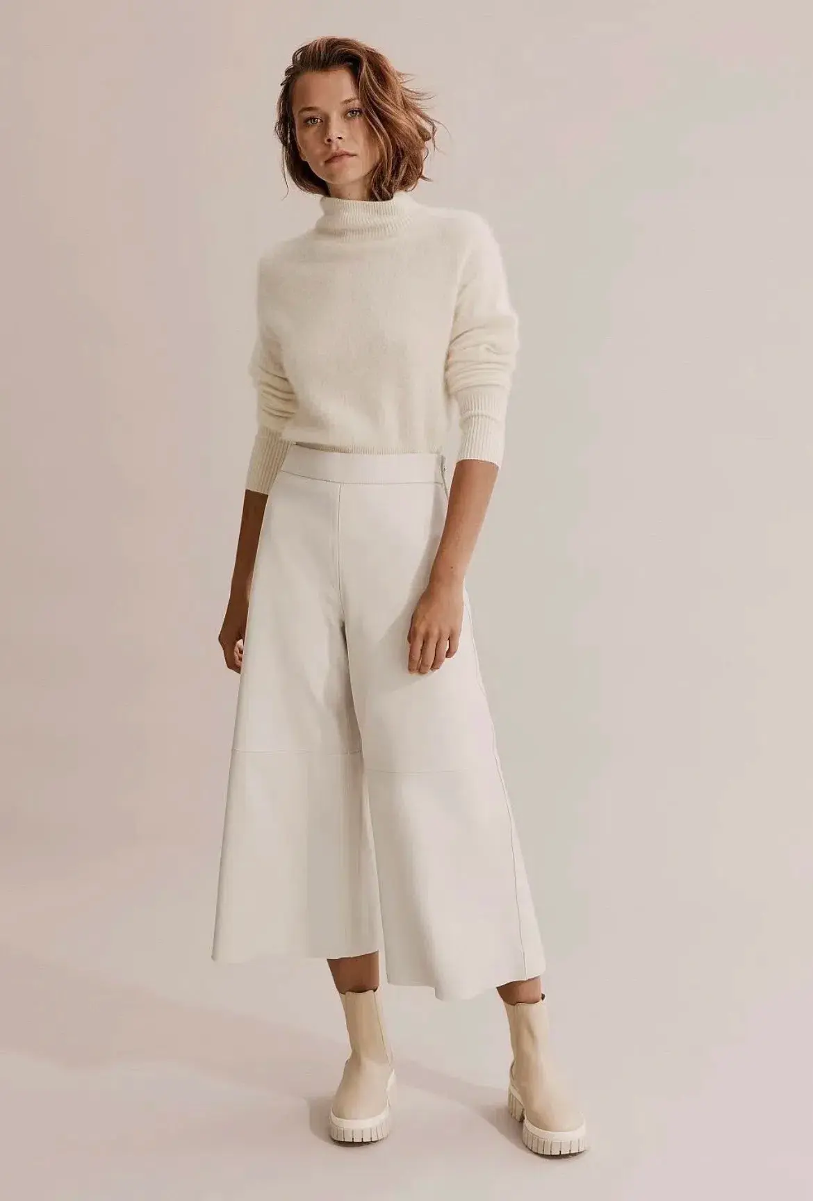 Country Road Luxurious Leather Culotte Pants White Size AU 14  - Image 1