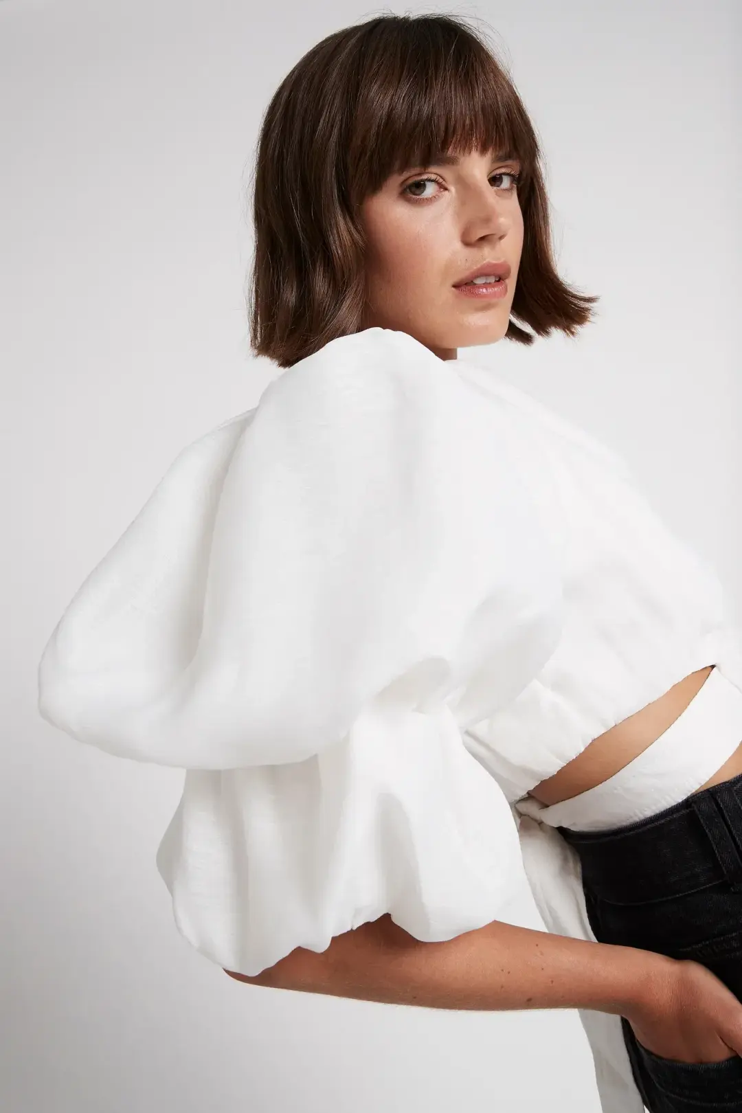 Aje Impression Cropped Tie Top White Size 8 for rent on The Volte - main image