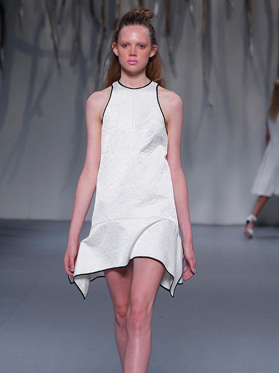 'Watson x Watson' White Baroque Textured Fabric with Black Trim Dress Size 8 - Image 1