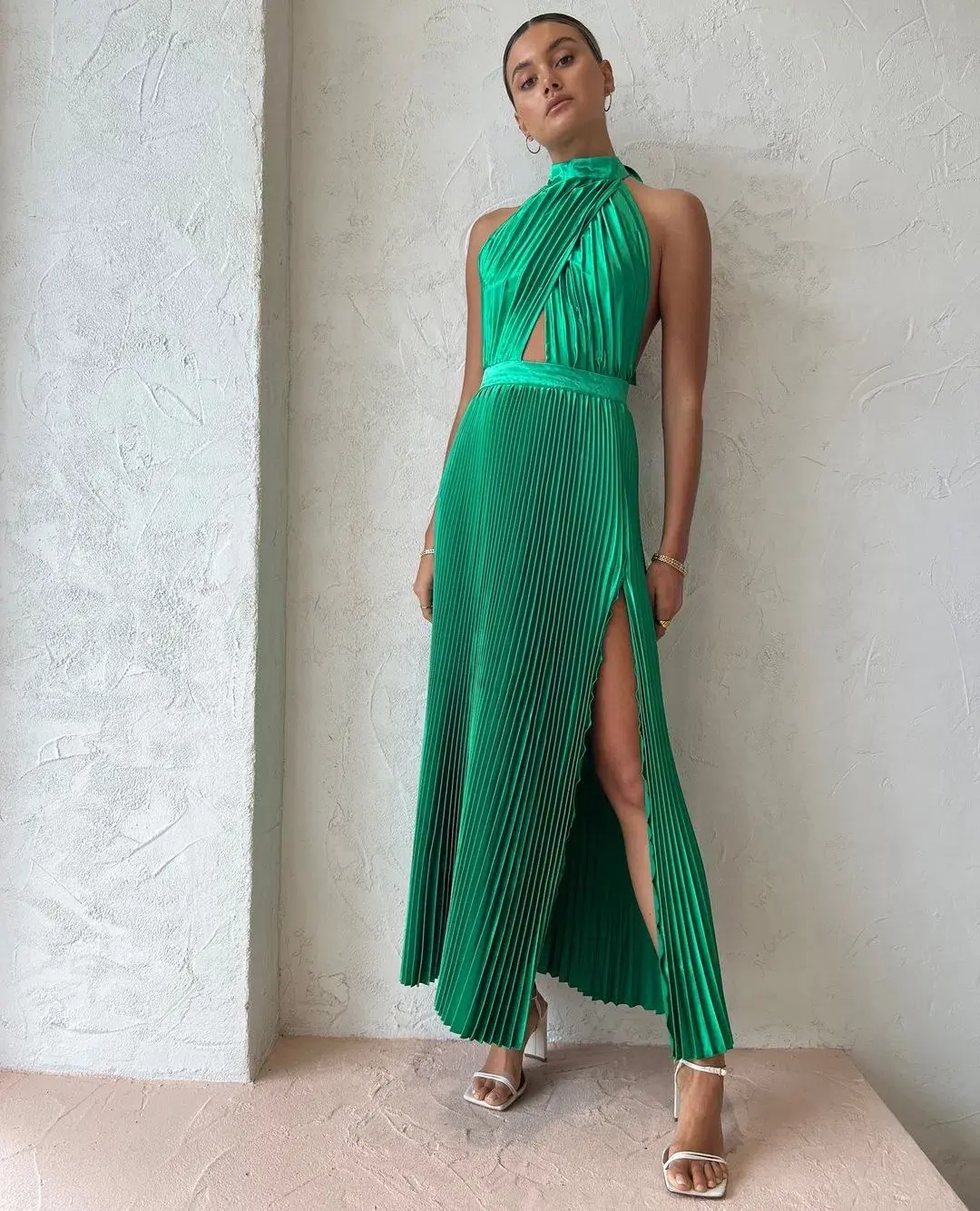 L’Idee Renaissance Split Gown Bright Green Size 12  - Image 1