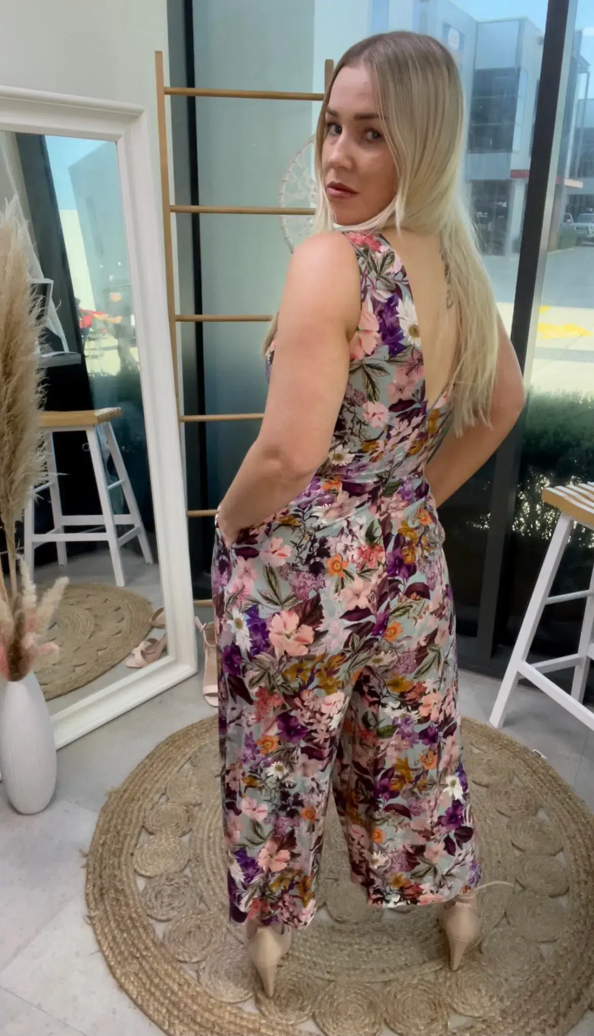 Sheike Hannah Floral Jumpsuit  Size 8 - Image 5