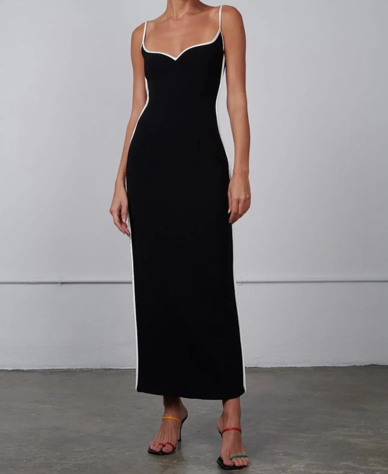 Paris Georgia Heart Dress Black Size 8 - Image 1