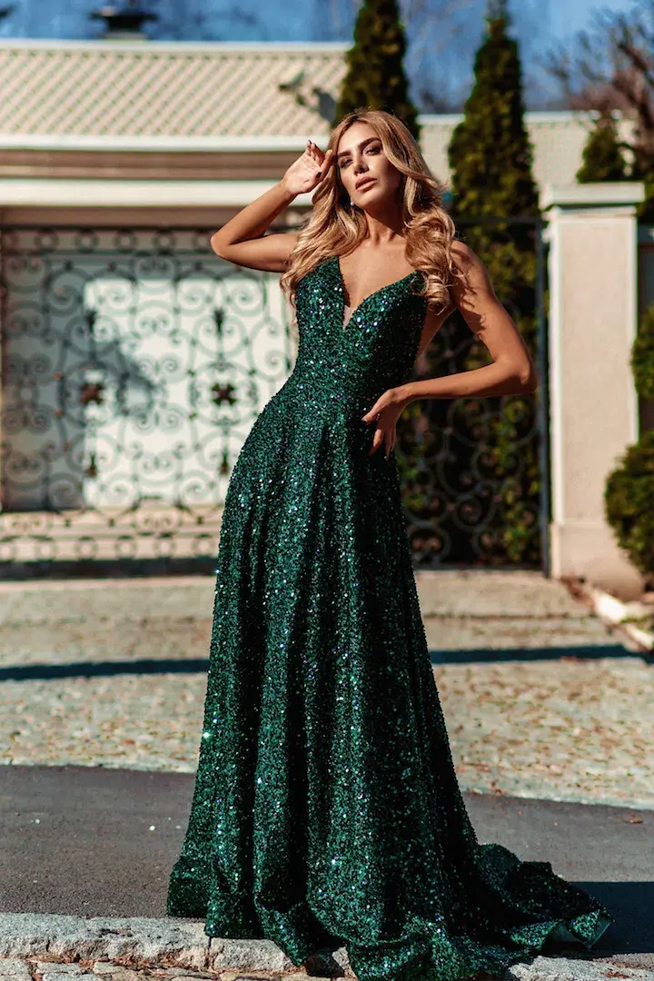 Tina Holly TE123 Gown Emerald Green Size 8 - Image 1
