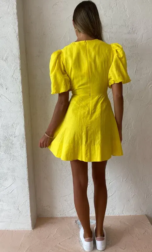 By Nicola Dahlia Ring Detail Mini Dress Yellow Size 10 - Image 5