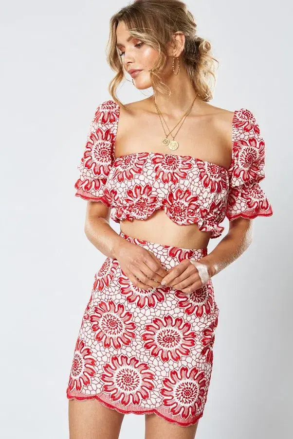 Winona Calypso Set Red Print Size 8 - Image 3