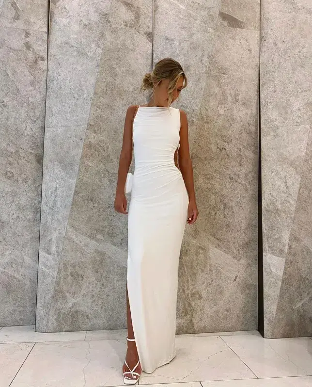 Effie Kats Rae Gown Ivory White Size 6 for rent on The Volte - main image