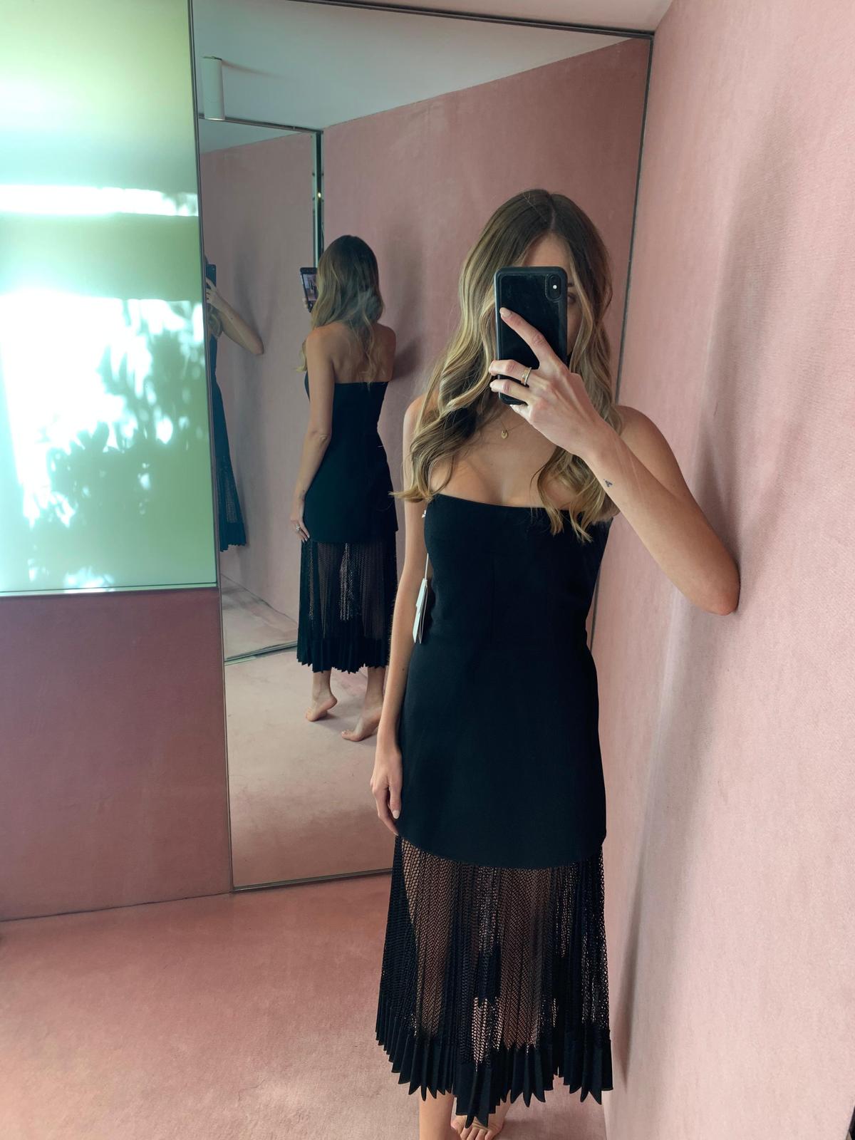 DION LEE  - Image 1
