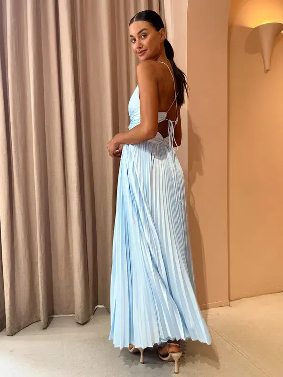 Issy Orla Dress in Sky Blue Size AU 6 - Image 2