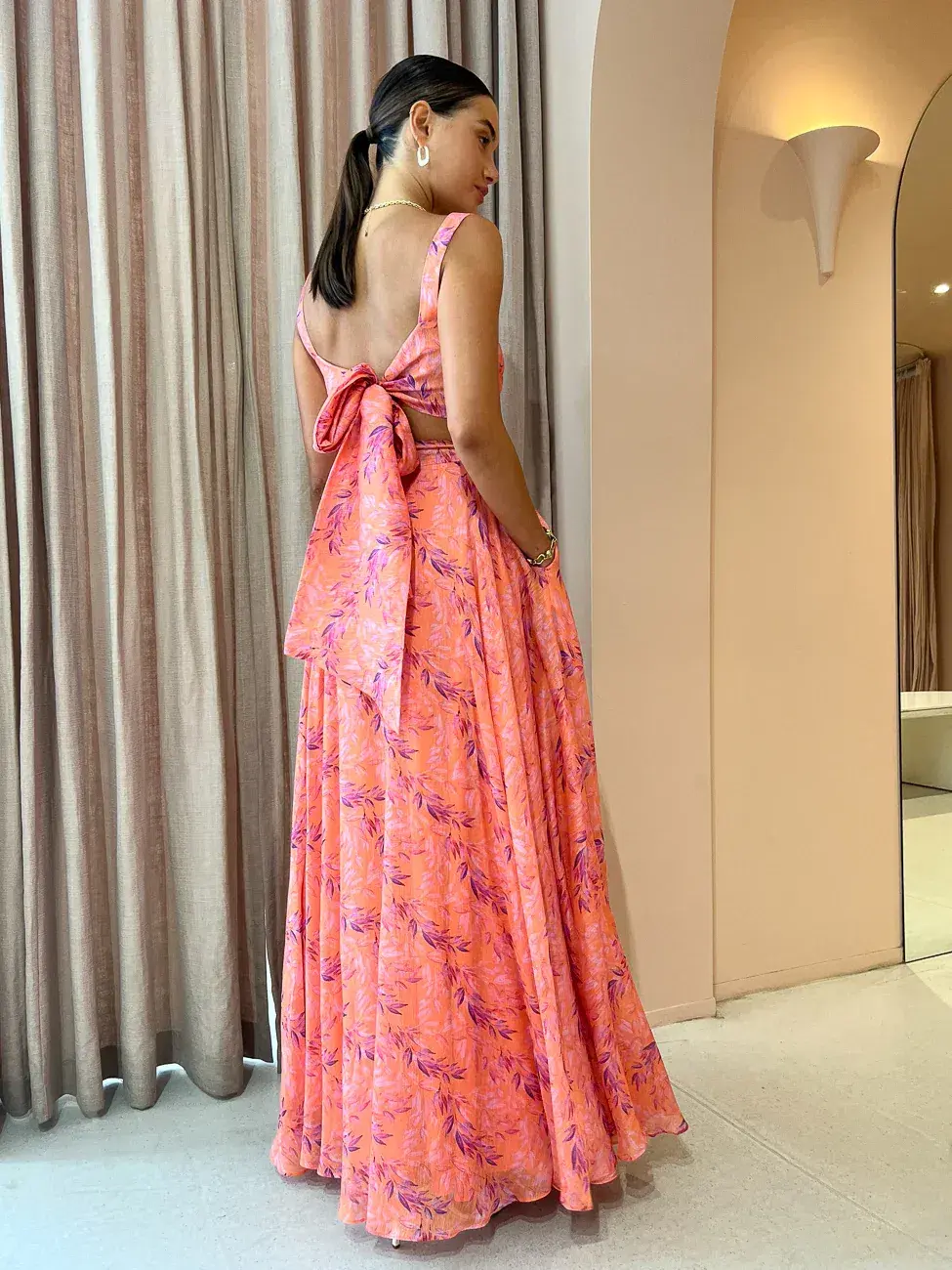 Sonya Moda Serena Maxi Skirt & Top In Peach Watercolour Print Size 8  - Image 2