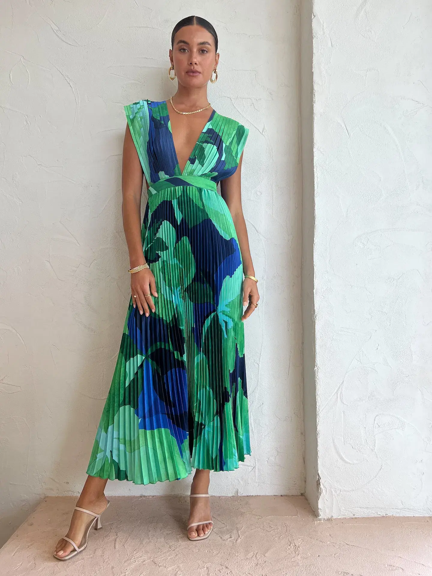 Lidee Gala Gown in Capri Green/Blue Size 8 - Image 1