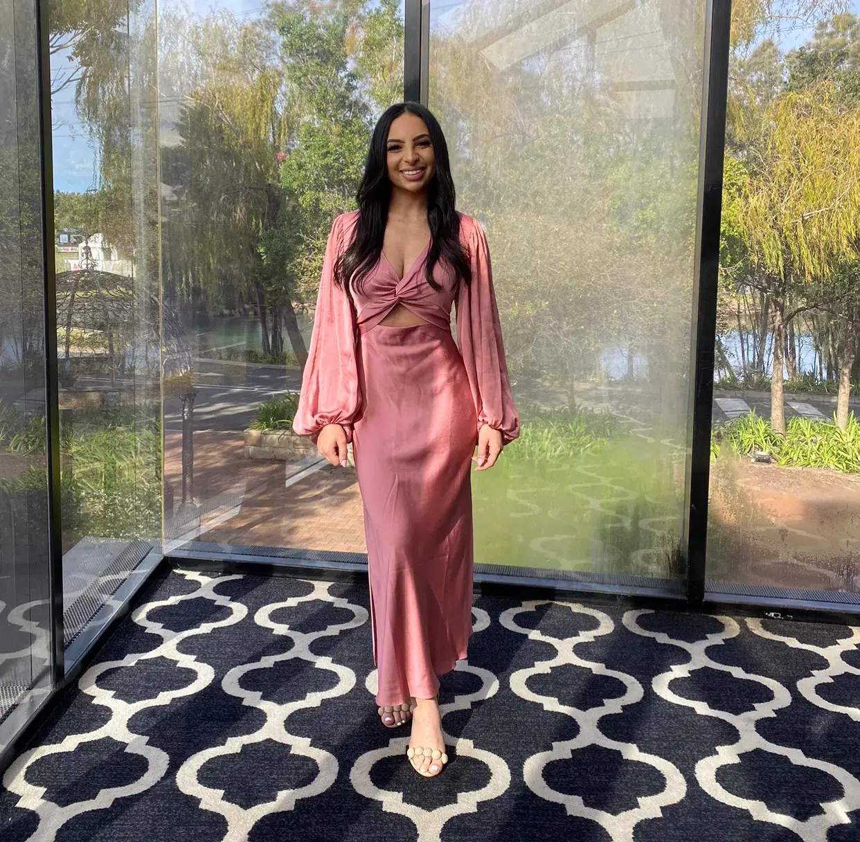 Shona Joy Luxe Twist Front Balloon Sleeve Midi Dress Pink Size 6 / XS - Image 3