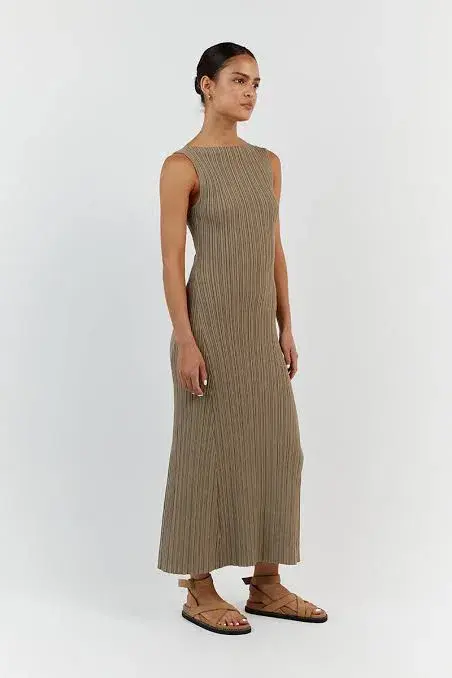 Dissh Ivy Moss Midi Dress Brown Size AU 8 for rent on The Volte - main image