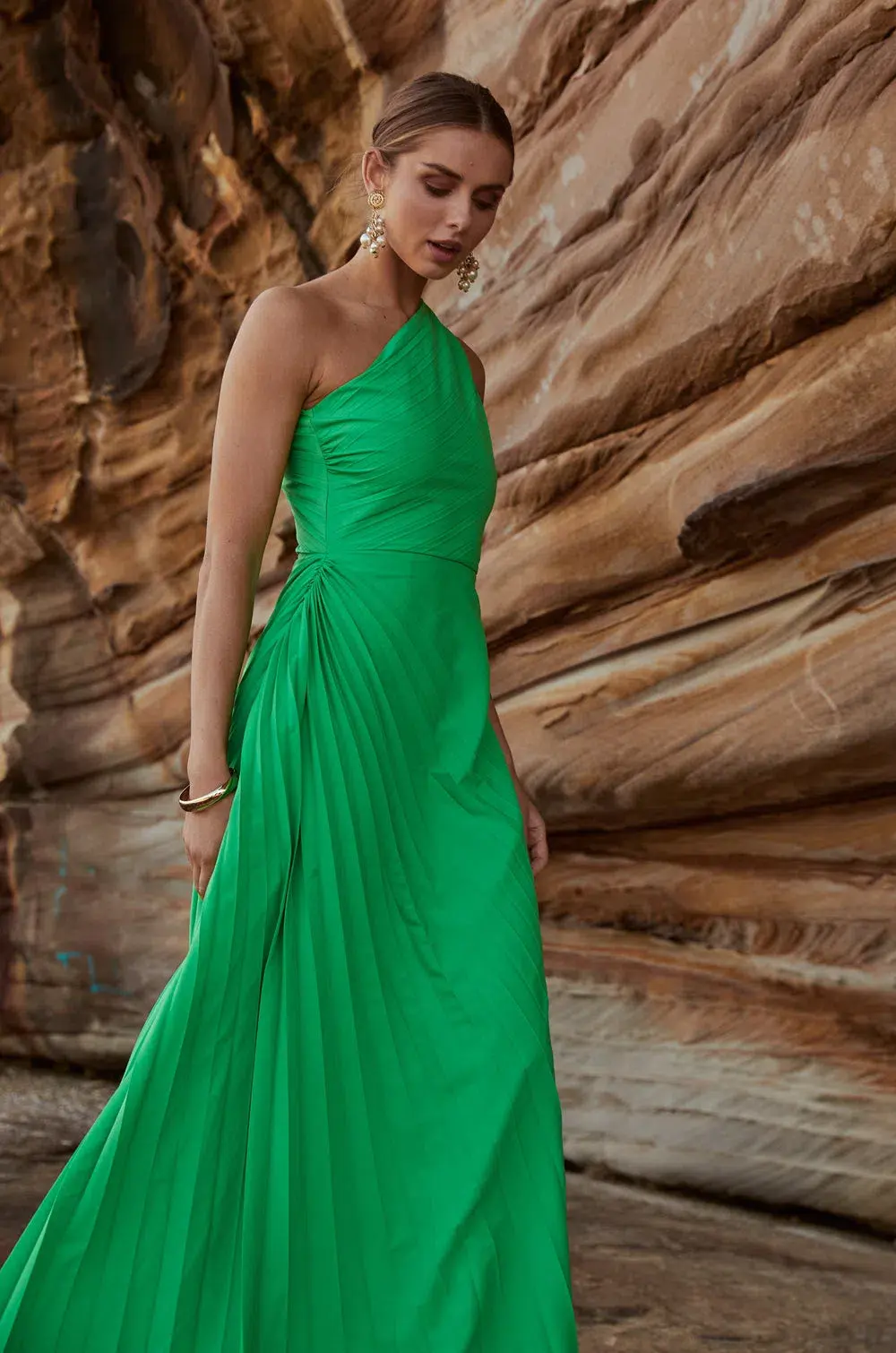 Sonya Moda Azalea Gown In Barcelona Green Size 6 - Image 2