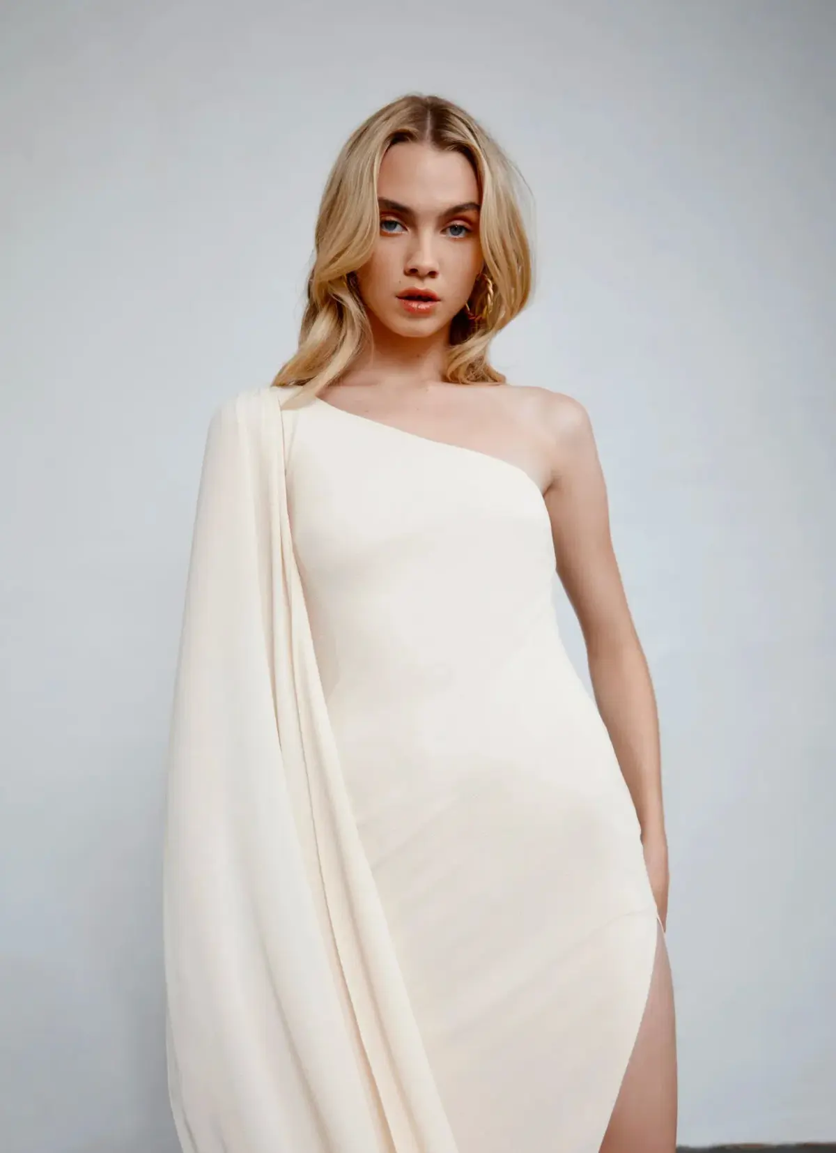 Lexi Riley Dress Cream Size 6 - Image 3
