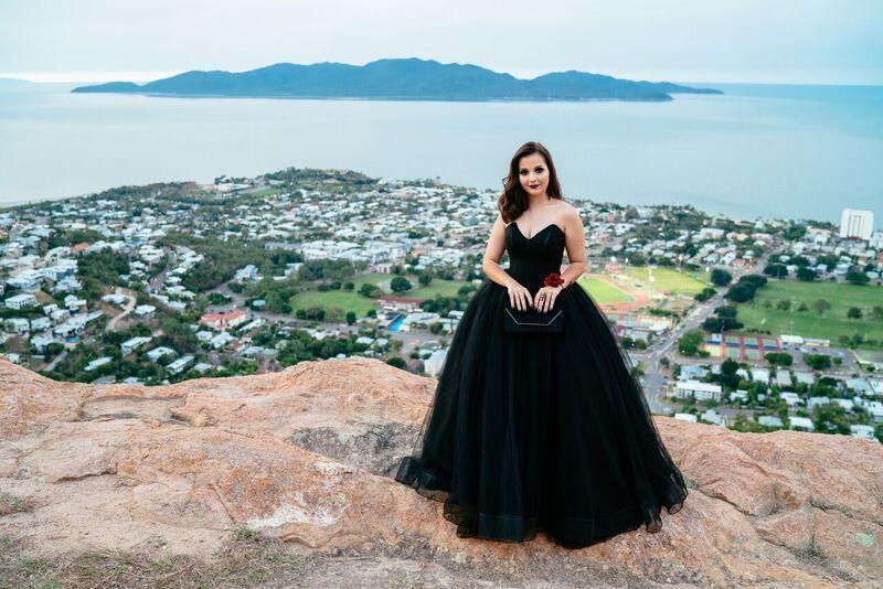 Beautiful Black Ball Gown One Size - Image 1