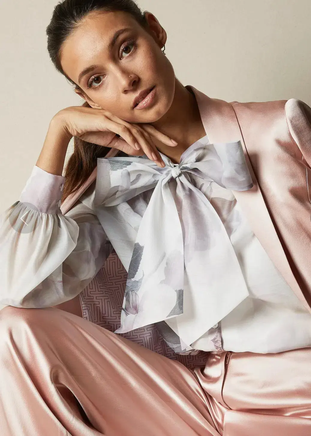 Ted Baker Mirta Floral Pussy Bow Blouse in Ivory Print in Size 2/AU 10 - Image 1