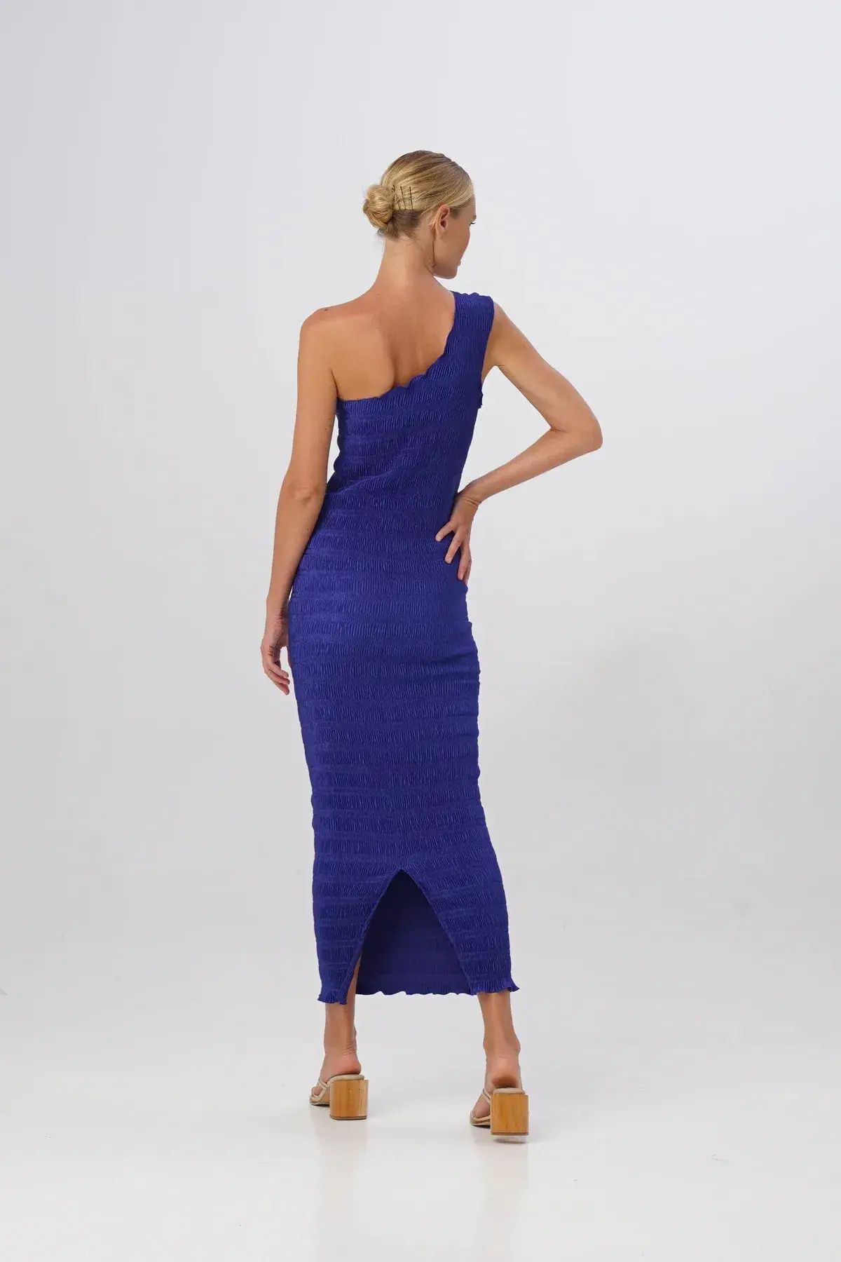 L’idée Gigi Smocking Gown Royal Size 8 - Image 3