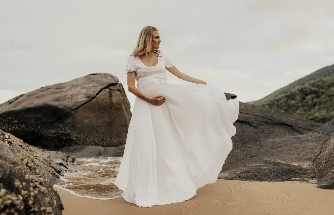 Coven & Co Halo Gown White Size XS (AU 6) - Image 2